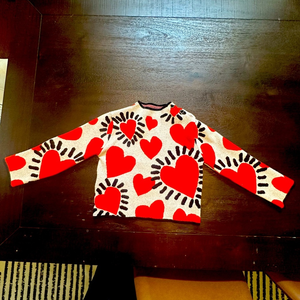 Trendy sweater